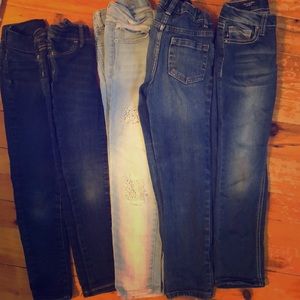Lot of five pairs of girls jeans, size 6